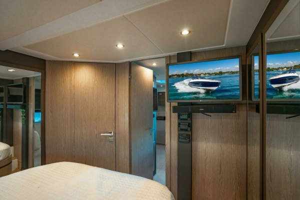 Relax Josephine 45ft Azimut Yacht For Sale