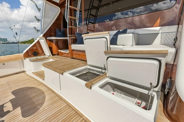 2026 Viking 82