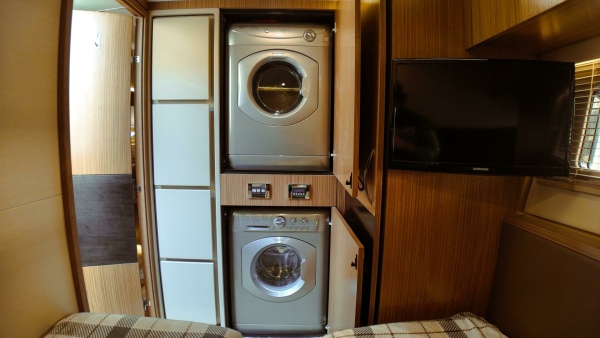INCOGNITO 59ft Sea Ray Yacht For Sale