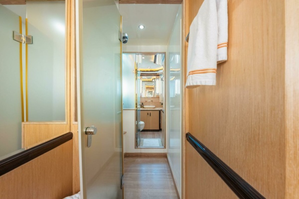 Relentless 83ft Ocean Alexander Yacht For Sale