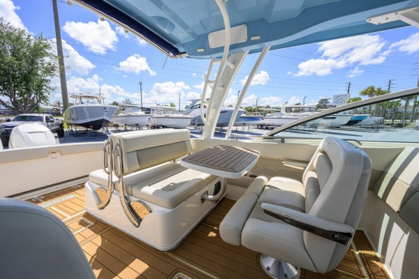 Boston Whaler 32 - Veronica