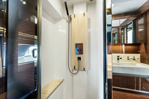 2019 Prestige 63