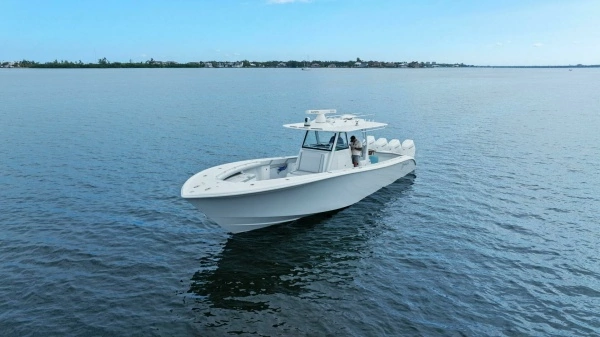 2023 Yellowfin 39
