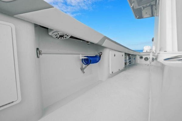 39ft Yellowfin Yacht For Sale