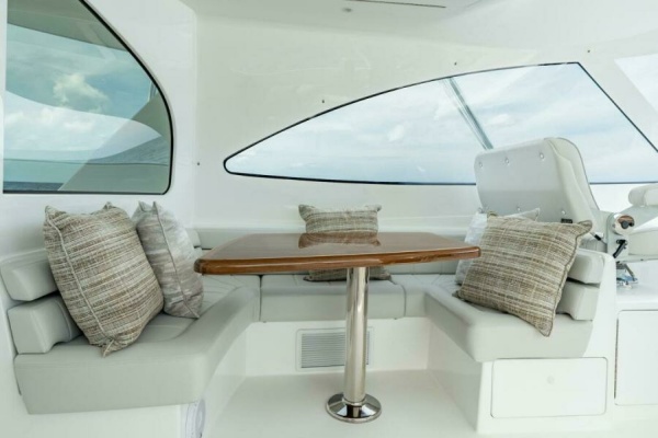 Viking 54 Sport Deck - Command Deck