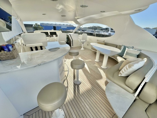 Serendipity 94ft Lazzara Yachts Yacht For Sale