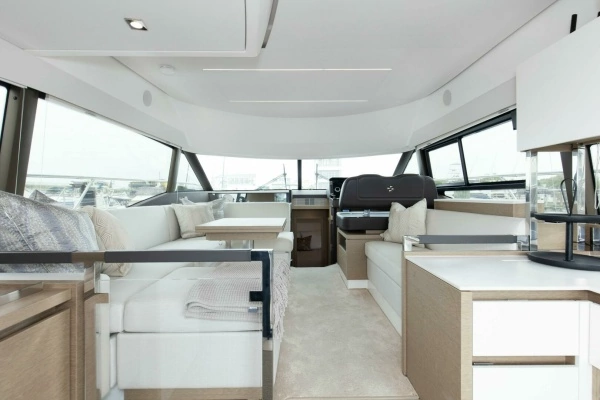2023 Prestige 46
