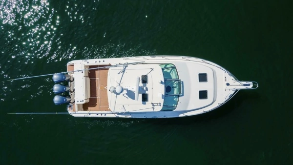 2016 Grady-White 37