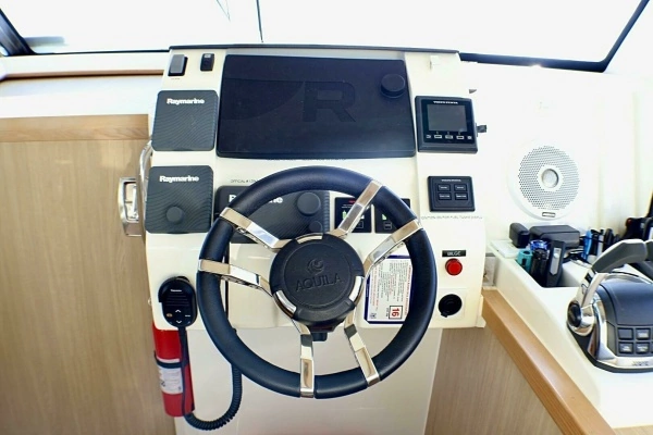 2018 Aquila 44