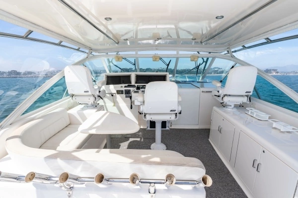 Photo of the 2005 Cabo 40 Express "El Patron"