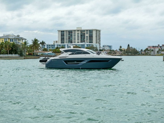 Sweet Caroline 46ft Cruisers Yachts Yacht For Sale
