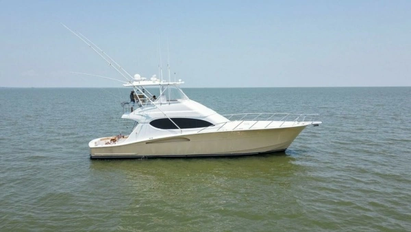 2003 Hatteras 54