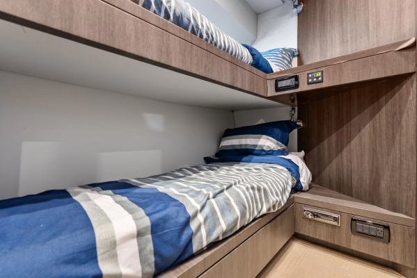 SOLARIS 65ft Uniesse Yacht For Sale