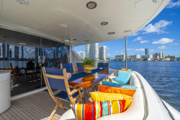 Aphrodite 80ft Lazzara Yachts Yacht For Sale