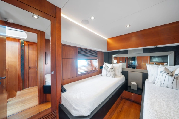 Sunseeker Predator 84 Yacht For Sale