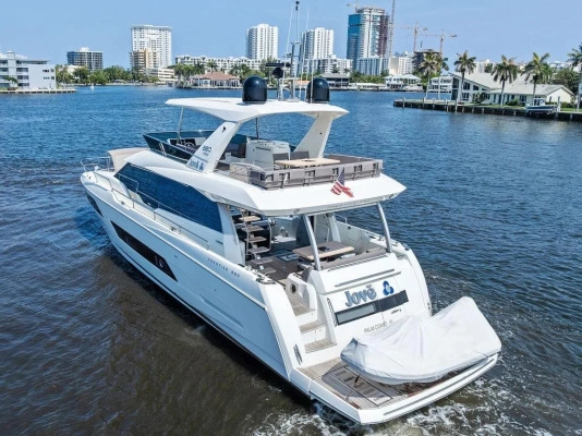 2018 Prestige 68