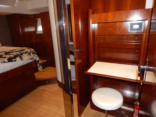 Amel 55 Yacht For Sale