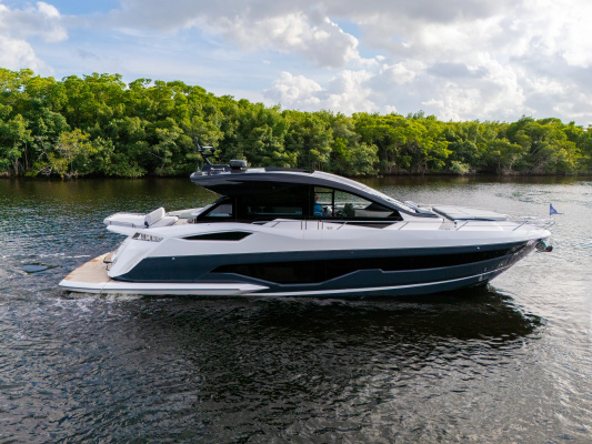 PREDATOR 55 55ft Sunseeker Yacht For Sale