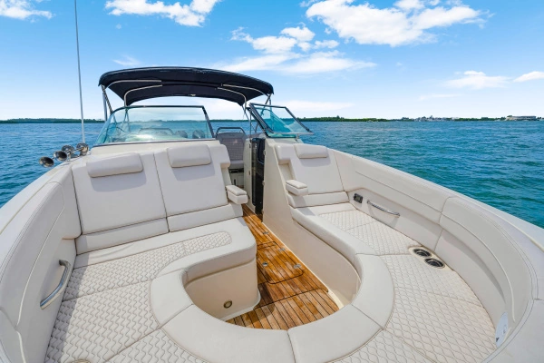 2023 Chris-Craft 35