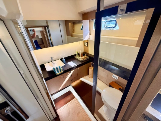 2017 Prestige 56