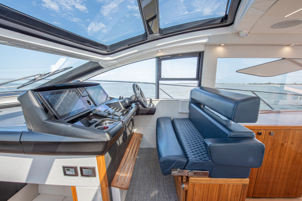 DULZURA 50ft Sunseeker Yacht For Sale