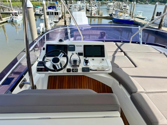 2017 Prestige 56
