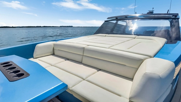2022 Vanquish Yachts 58