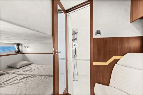 2017 Galeon 44