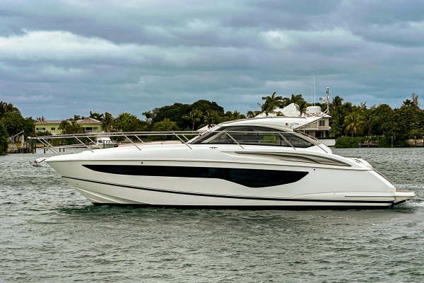 40-ft-Princess-2025-V40-GRAYSKY V Hollywood Florida United States  yacht for sale