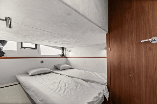 2017 Galeon 44