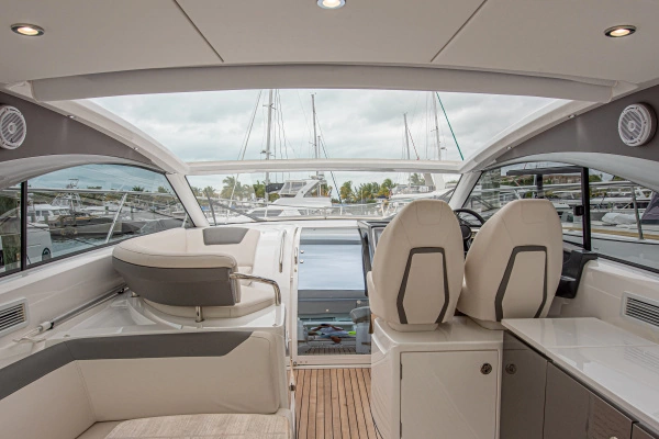 2025 Princess 40