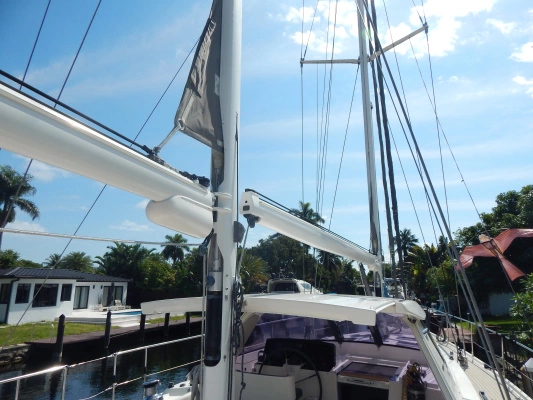 Amel 55 Yacht For Sale
