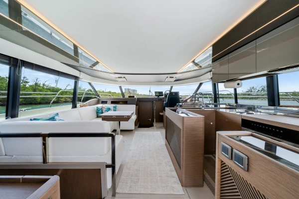 2024 Prestige 48