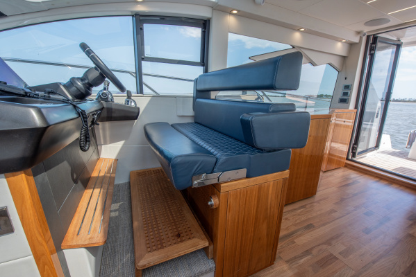 DULZURA 50ft Sunseeker Yacht For Sale