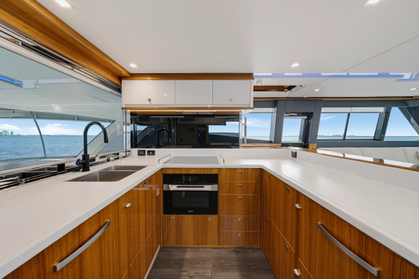 ZERO GRAVITY 72ft Riviera Yacht For Sale