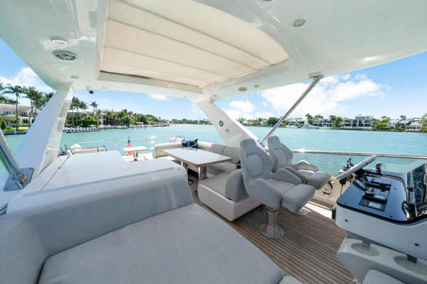 60ft Azimut Yacht For Sale