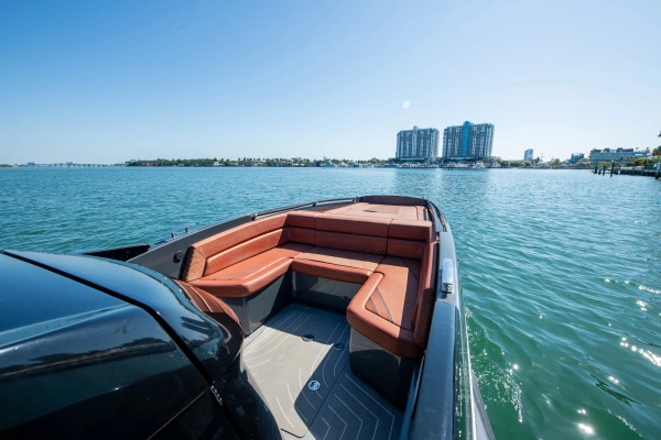 2020 Sunseeker 38