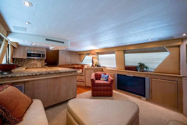1997 Hatteras 65