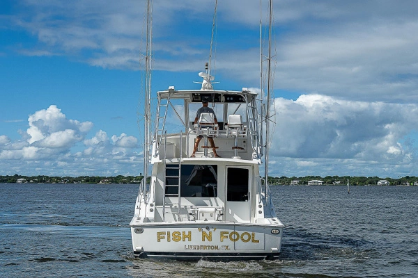 1998 Viking 47