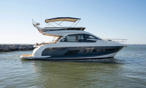 2019 Fairline 53
