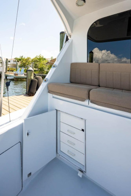 60ft Hatteras Yacht For Sale