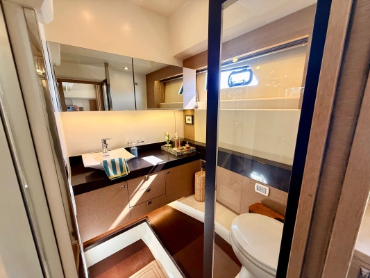 2017 Prestige 56