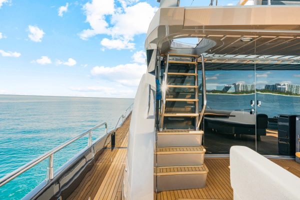 Sunseeker Predator 84 Yacht For Sale
