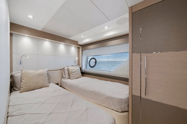 2020 Sunseeker 76