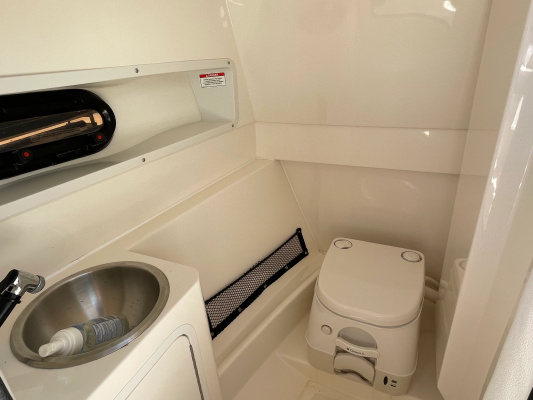AGUANILE 27ft Sea Ray Yacht For Sale