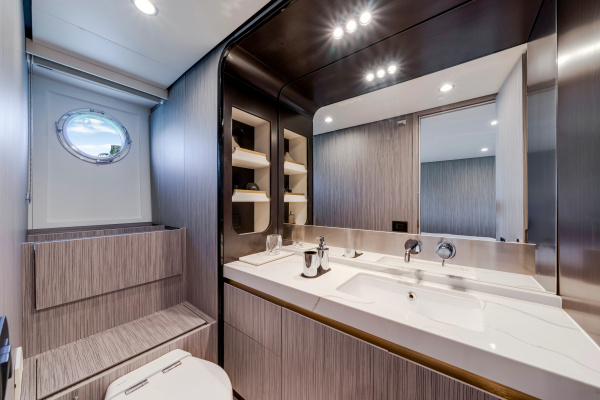 60ft Azimut Yacht For Sale