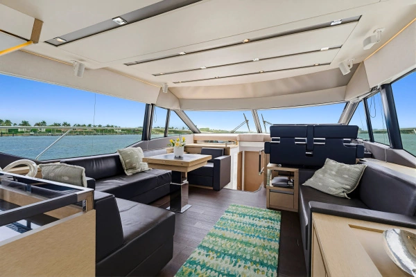 2018 Prestige 63