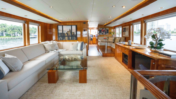 WELL DONE 84ft Burger Yacht For Sale