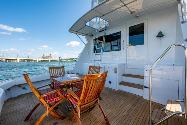 1997 Hatteras 65