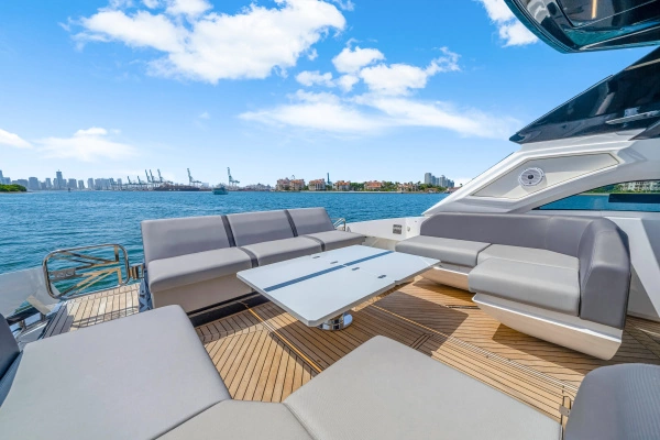 2024 Sunseeker 55